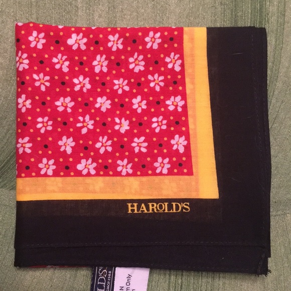 Colorful ladies scarf. - Picture 2 of 2